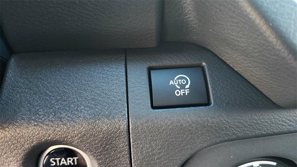 new 2025 Nissan Frontier car, priced at $41,551