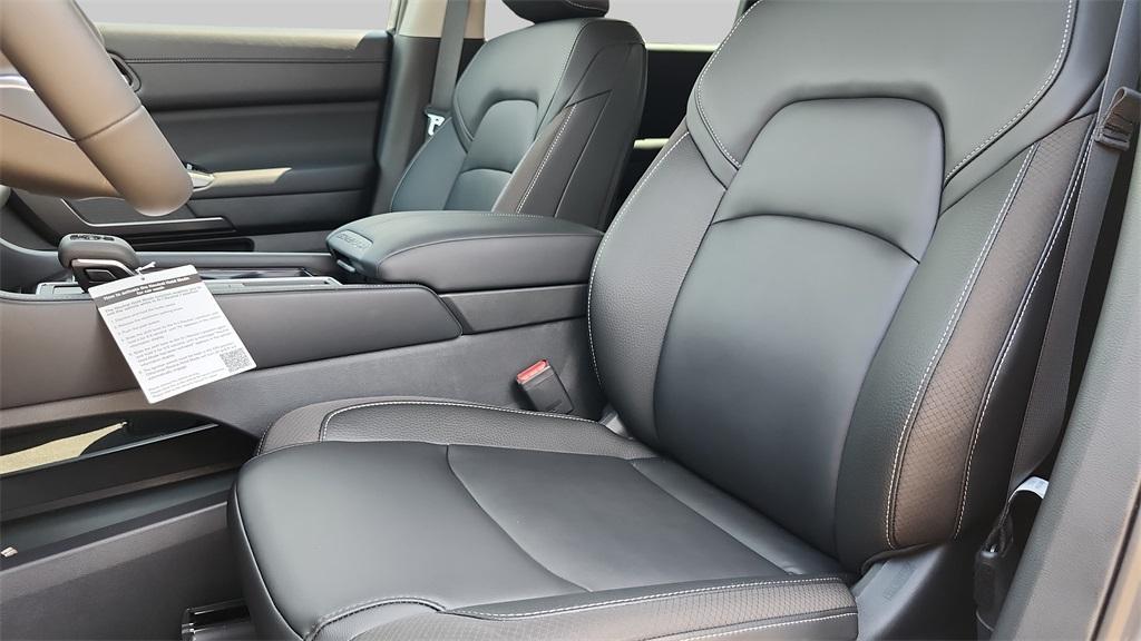 new 2025 Nissan Pathfinder car, priced at $42,116