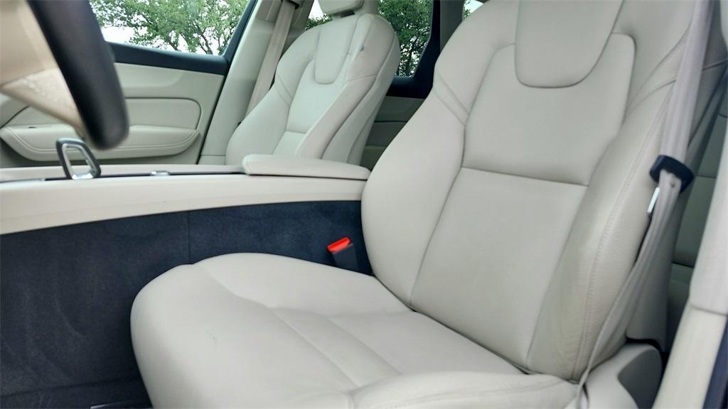 used 2024 Volvo XC60 car, priced at $40,765