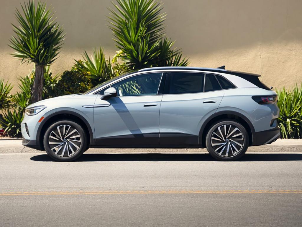 used 2023 Volkswagen ID.4 car, priced at $28,287