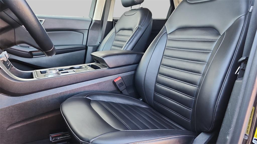 used 2023 Ford Edge car, priced at $20,654