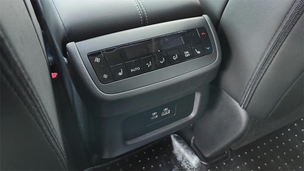new 2025 Nissan Pathfinder car, priced at $46,418