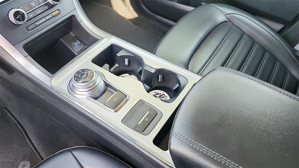 used 2022 Ford Edge car, priced at $19,837