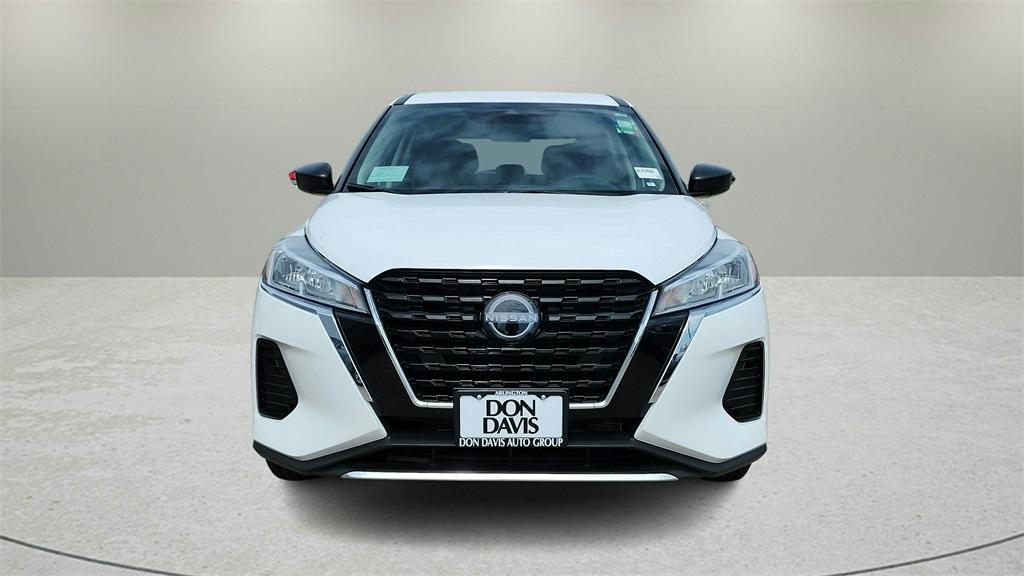 new 2025 Nissan Kicks car, priced at $23,179