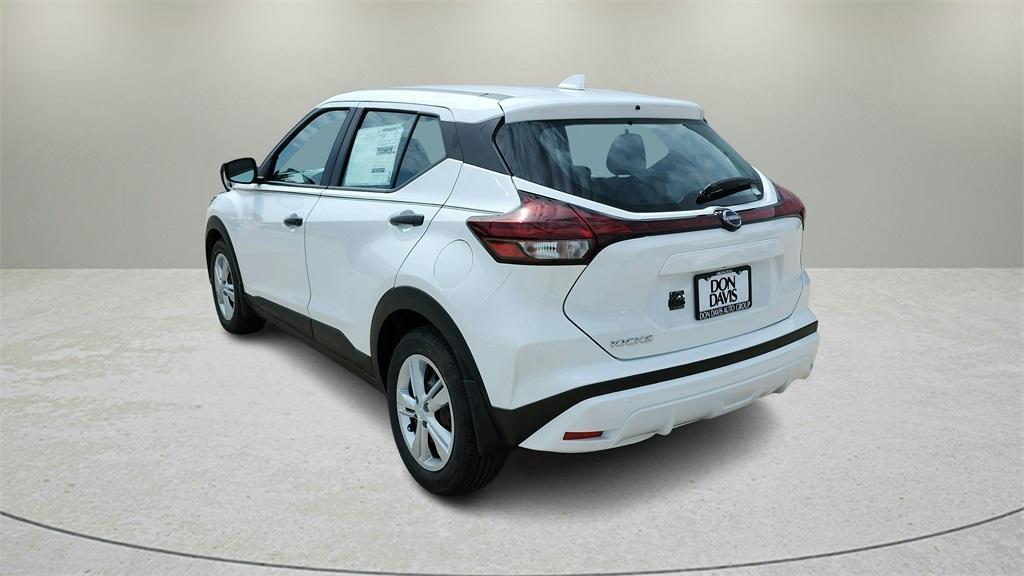 new 2025 Nissan Kicks car, priced at $23,179