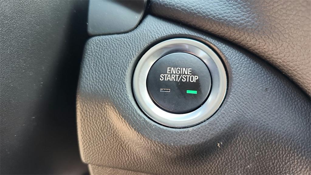 used 2022 Chevrolet Equinox car, priced at $17,716