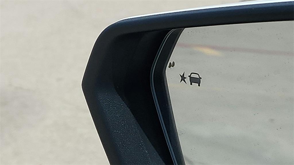 used 2022 Chevrolet Equinox car, priced at $17,716