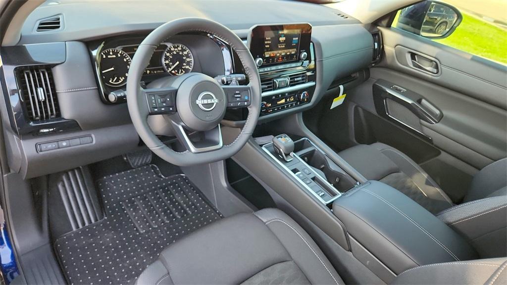 new 2024 Nissan Pathfinder car, priced at $35,498