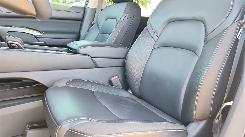 used 2023 Nissan Pathfinder car, priced at $30,788