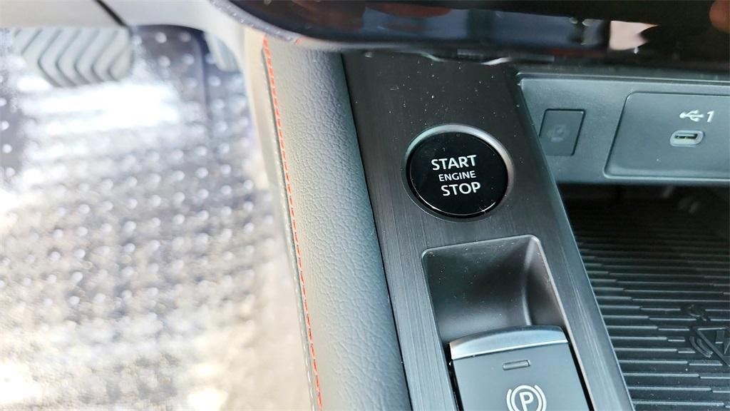 new 2025 Nissan Kicks car, priced at $27,243