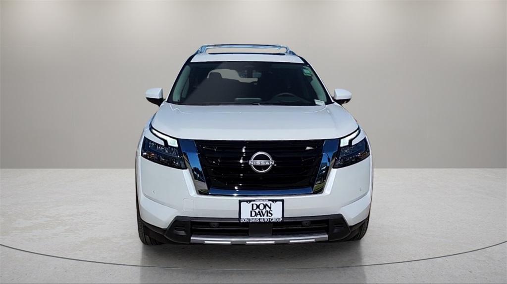 new 2025 Nissan Pathfinder car, priced at $47,696