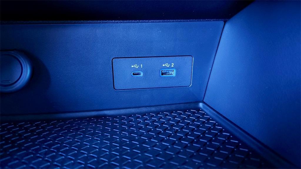 new 2025 Nissan Pathfinder car, priced at $35,193