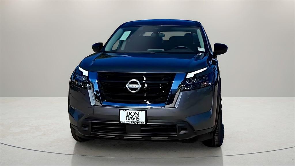 new 2025 Nissan Pathfinder car, priced at $35,193