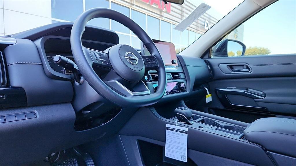 new 2025 Nissan Pathfinder car, priced at $35,193