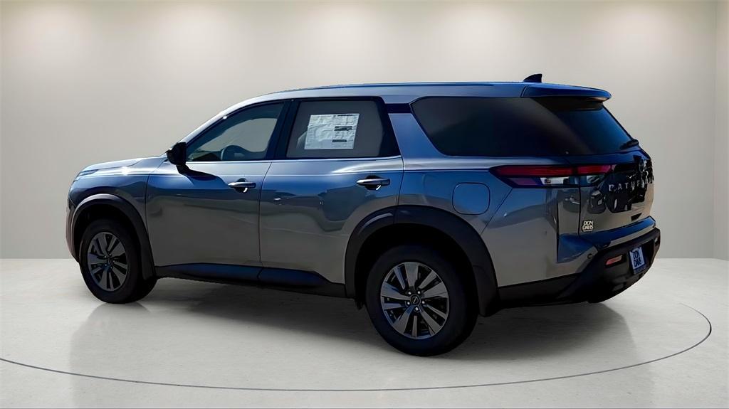 new 2025 Nissan Pathfinder car, priced at $35,193