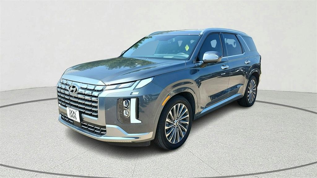 used 2024 Hyundai Palisade car, priced at $39,355