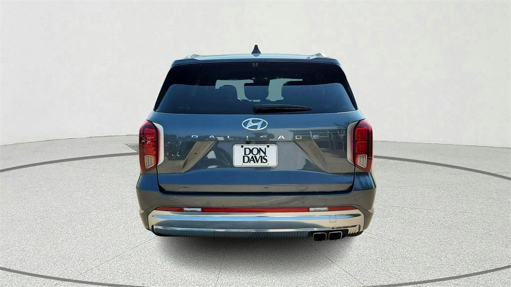 used 2024 Hyundai Palisade car, priced at $39,355