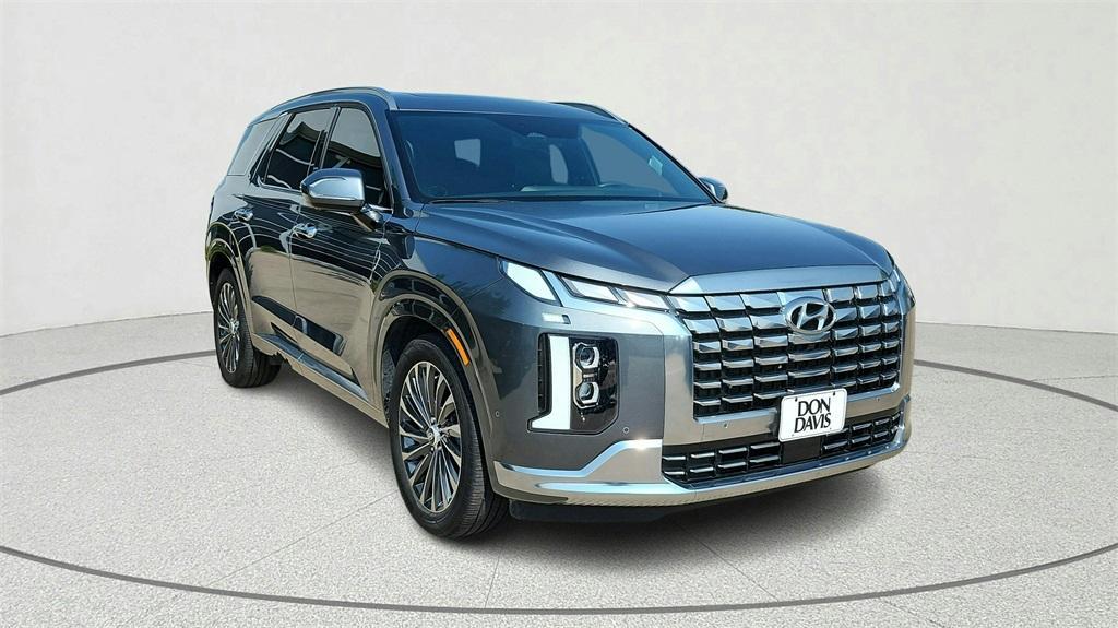 used 2024 Hyundai Palisade car, priced at $39,355