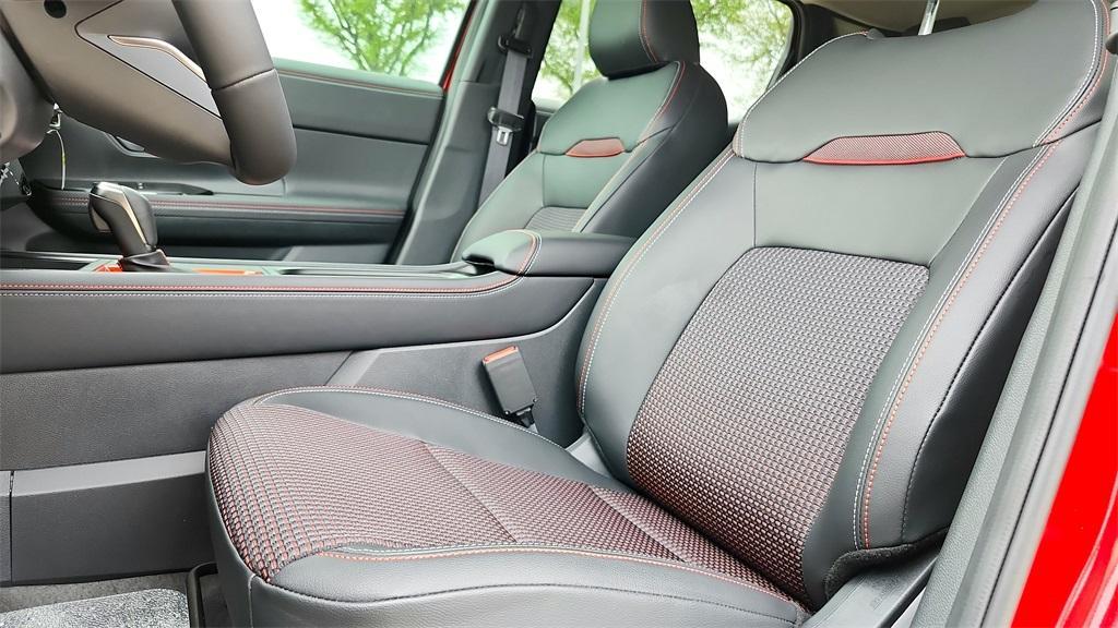 new 2025 Nissan Kicks car, priced at $27,673