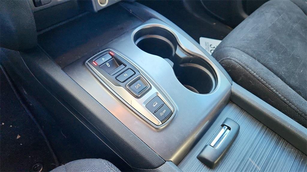 used 2022 Honda Pilot car, priced at $26,835