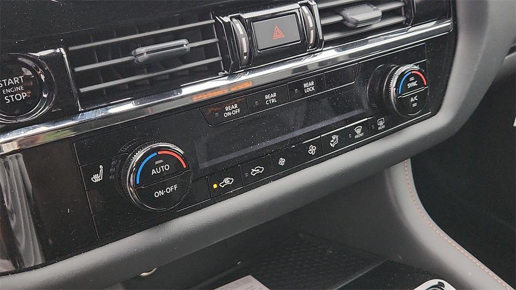 new 2025 Nissan Pathfinder car, priced at $44,342