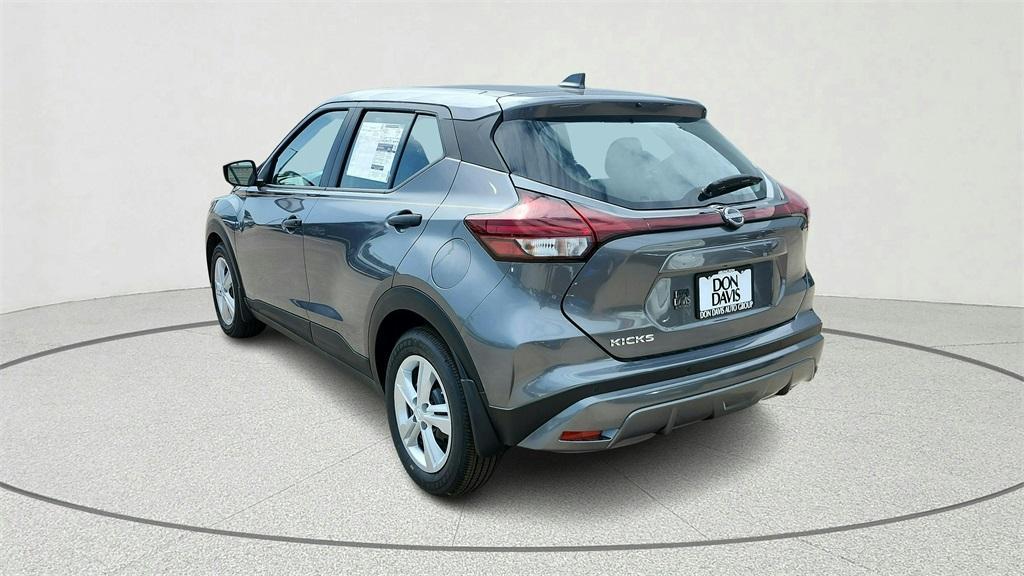 new 2025 Nissan Kicks Play car, priced at $20,347