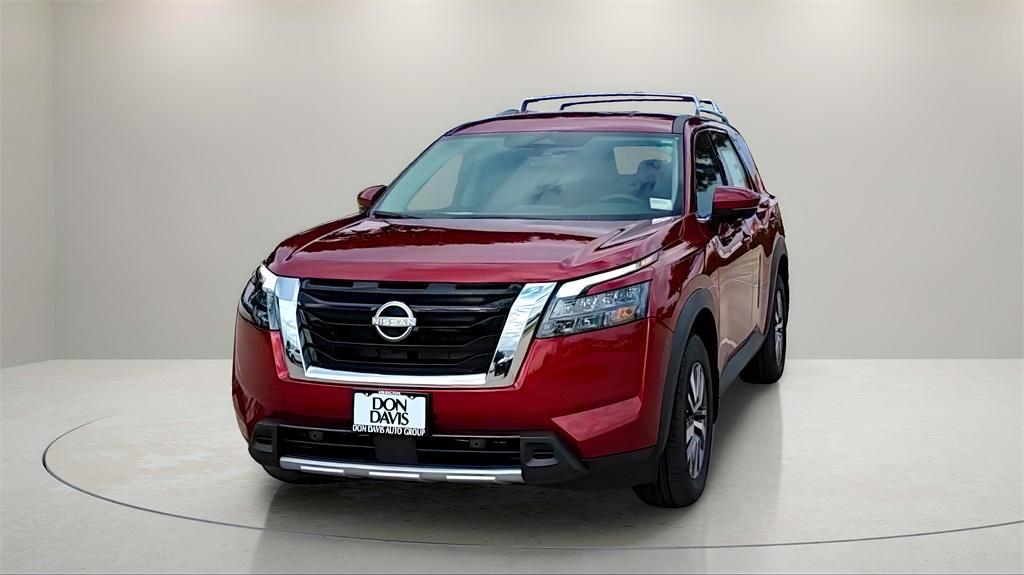 new 2025 Nissan Pathfinder car, priced at $41,237