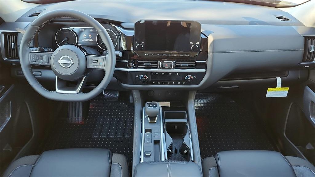new 2025 Nissan Pathfinder car, priced at $41,202