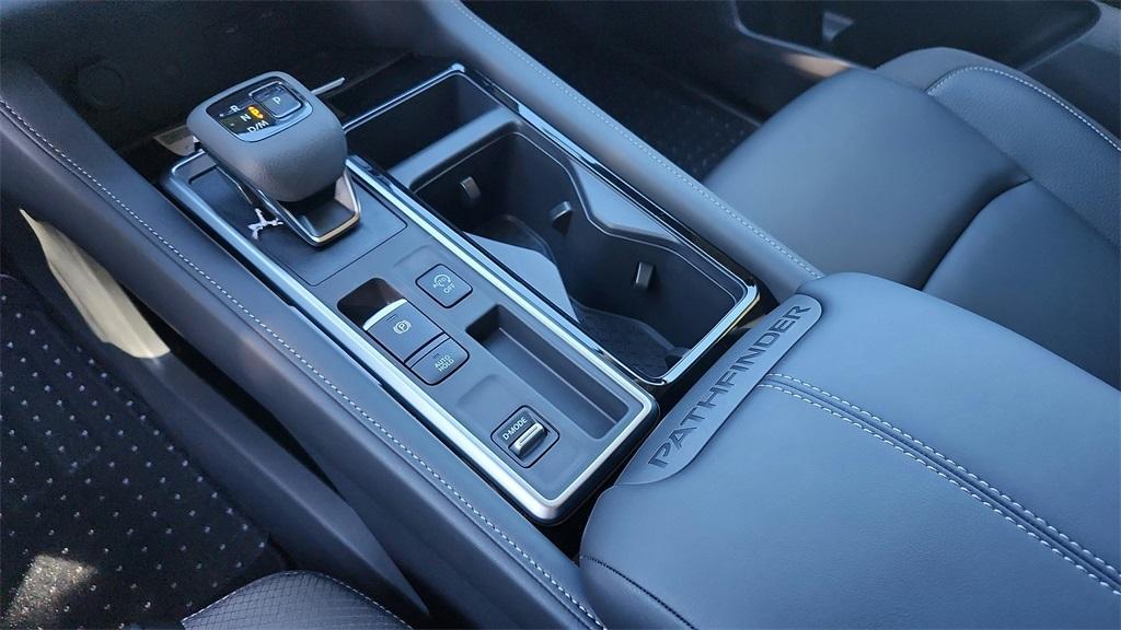 new 2025 Nissan Pathfinder car, priced at $41,202