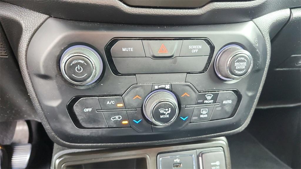 used 2020 Jeep Renegade car, priced at $16,882