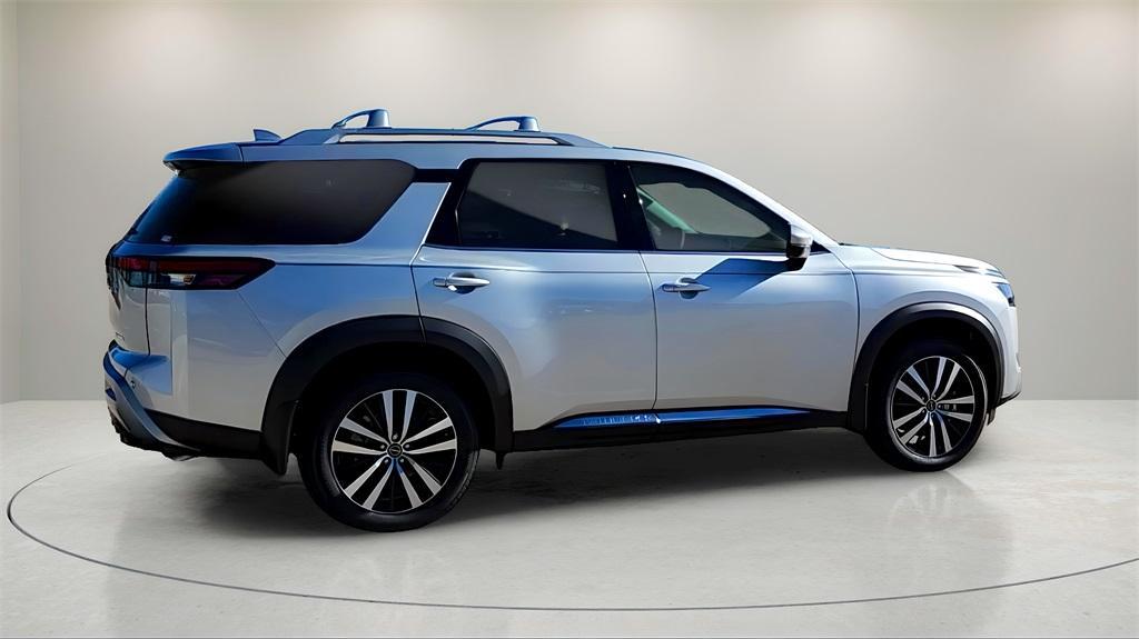 new 2025 Nissan Pathfinder car, priced at $48,261