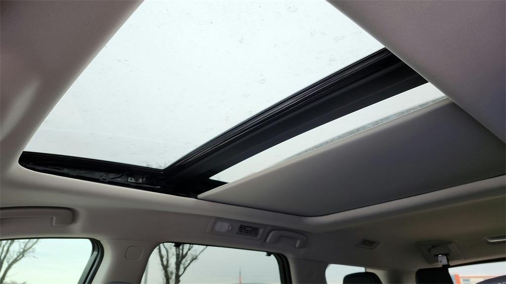 new 2025 Nissan Pathfinder car, priced at $48,261