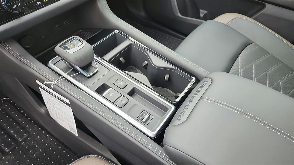 new 2025 Nissan Pathfinder car, priced at $48,261