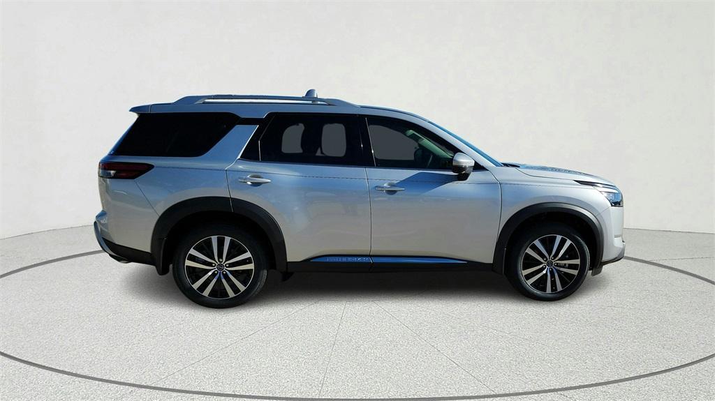 new 2025 Nissan Pathfinder car, priced at $46,461