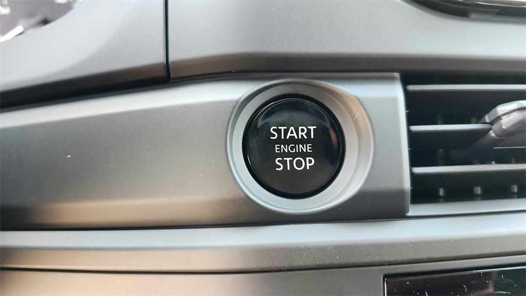 new 2025 Nissan Pathfinder car, priced at $33,536
