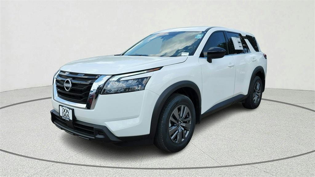 new 2025 Nissan Pathfinder car, priced at $33,536