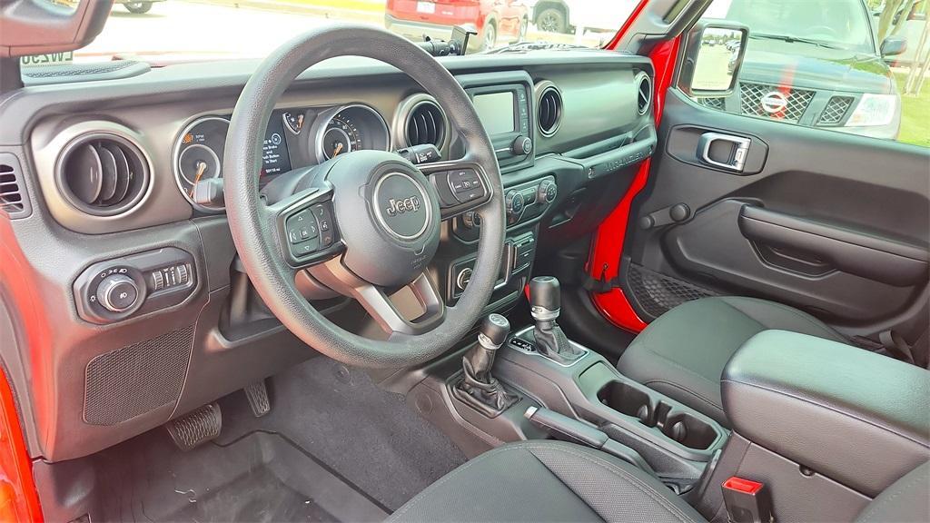 used 2020 Jeep Wrangler Unlimited car, priced at $27,573