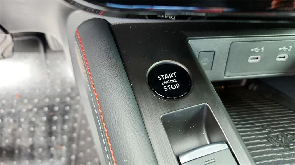 new 2025 Nissan Kicks car, priced at $27,243