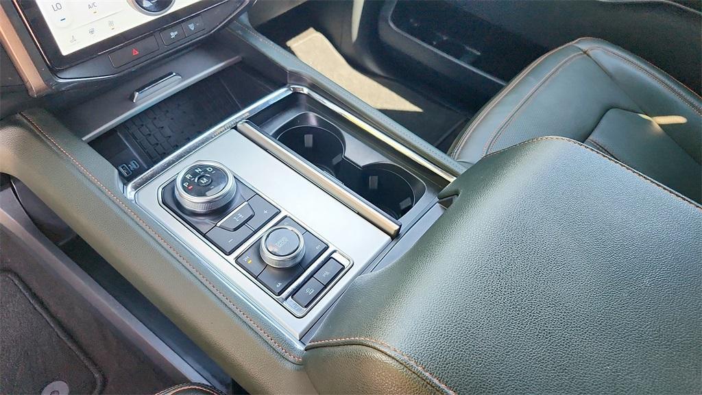 used 2022 Ford Expedition car, priced at $53,443