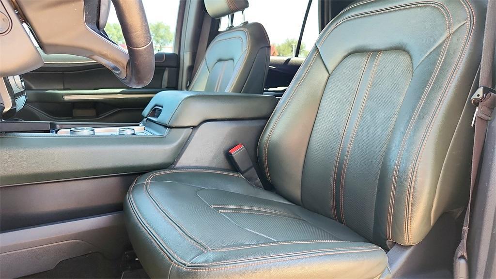 used 2022 Ford Expedition car, priced at $53,443