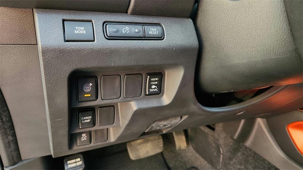 used 2023 Nissan Frontier car