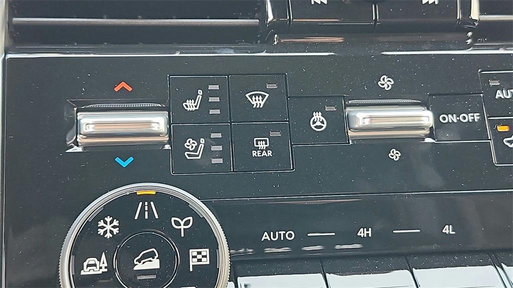 new 2025 Nissan Armada car, priced at $75,541