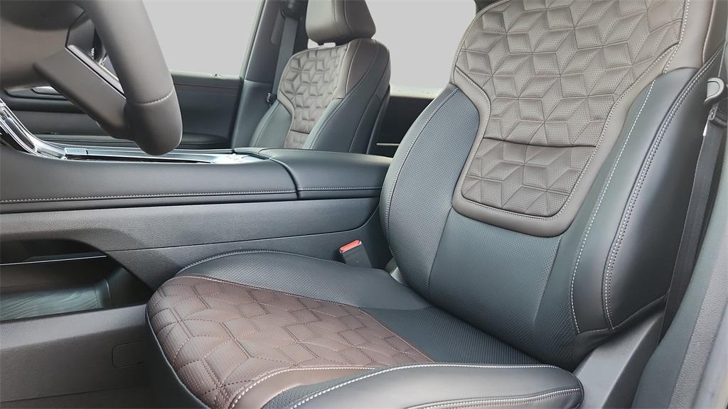 new 2025 Nissan Armada car, priced at $75,541