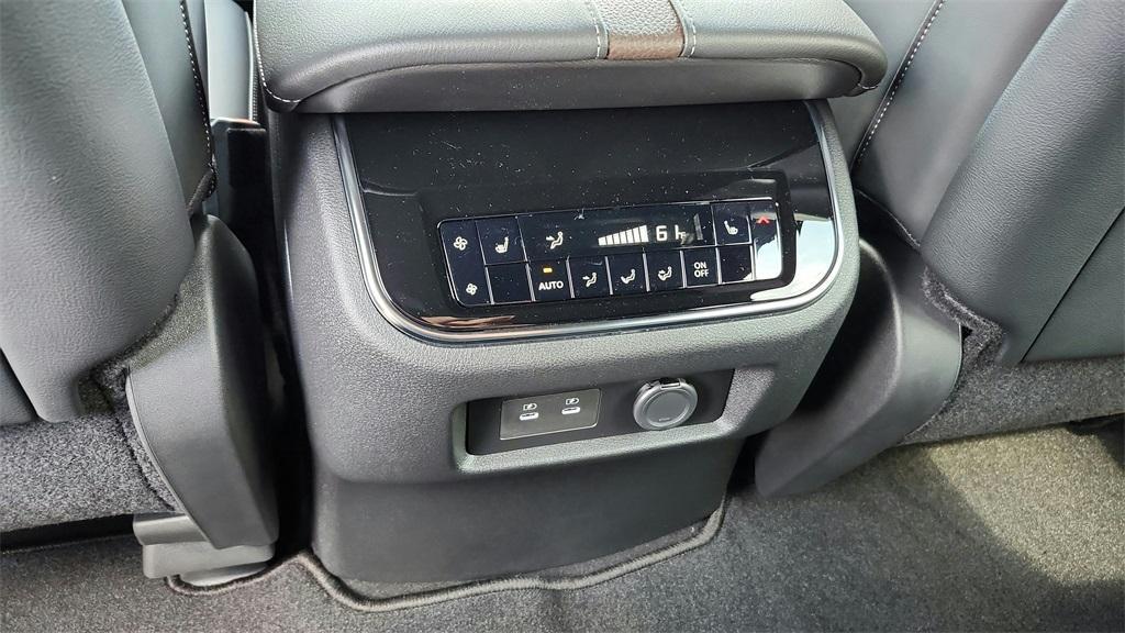 new 2025 Nissan Armada car, priced at $75,541