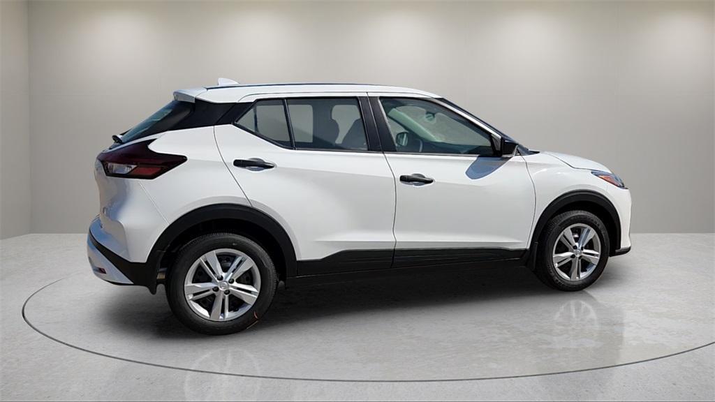 new 2025 Nissan Kicks Play car, priced at $20,321