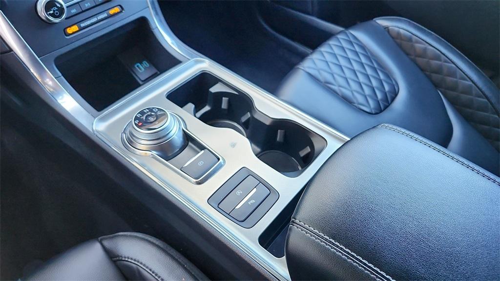 used 2024 Ford Edge car, priced at $28,913
