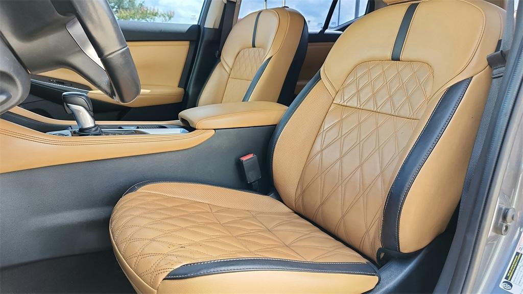 used 2021 Nissan Sentra car, priced at $15,641