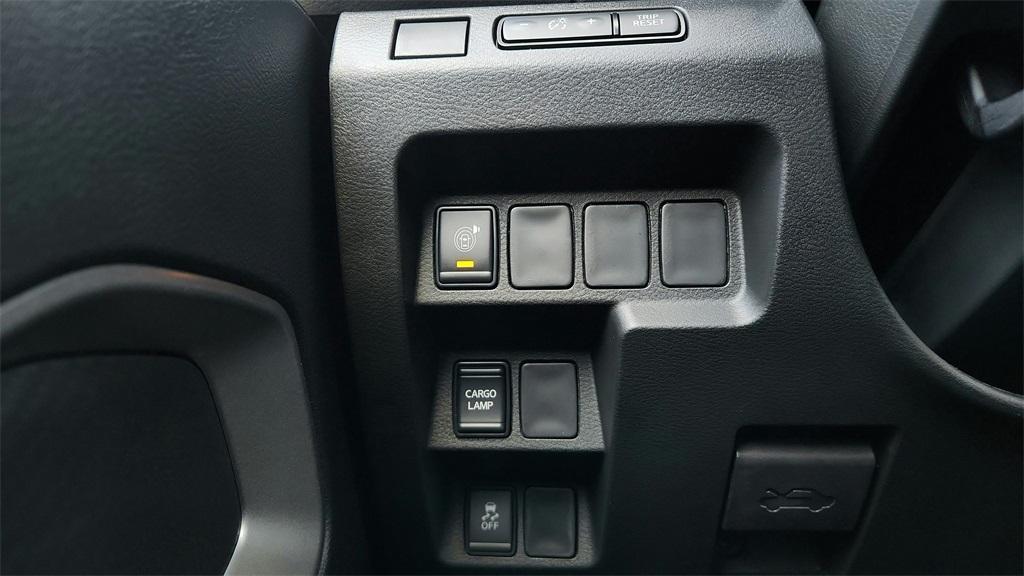 new 2025 Nissan Frontier car, priced at $46,807