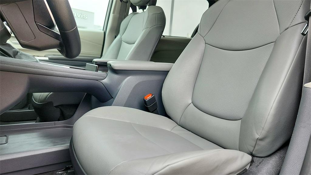 used 2023 Toyota Sienna car, priced at $39,971