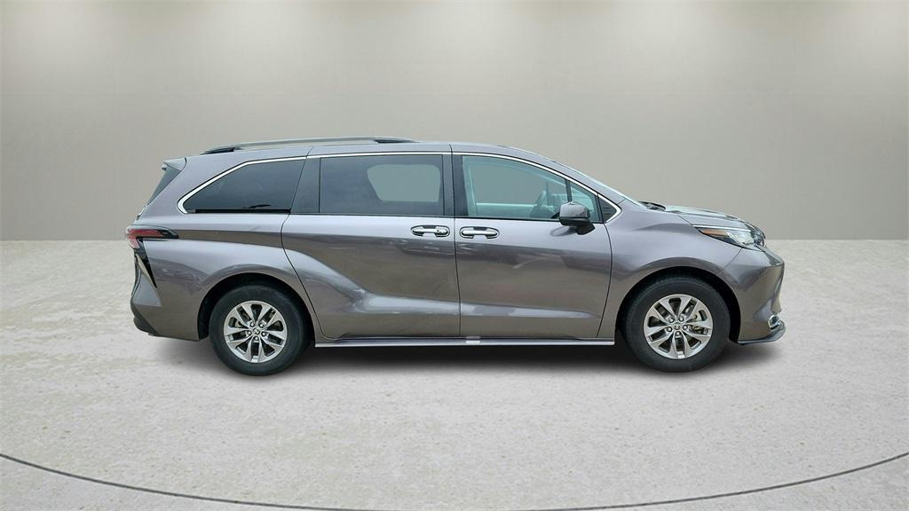 used 2023 Toyota Sienna car, priced at $39,971